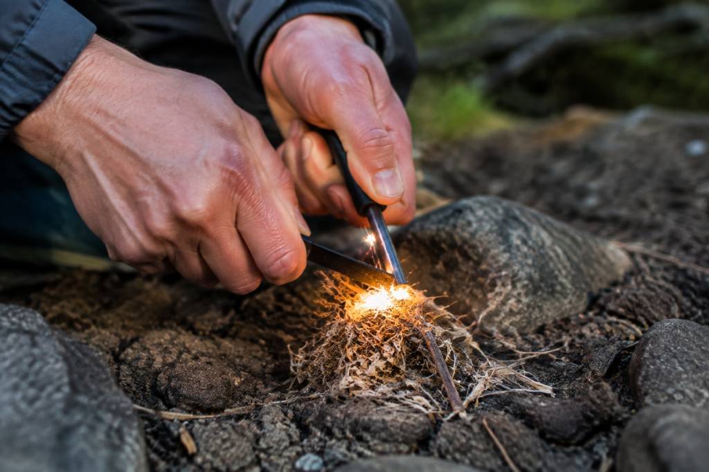 Fire striker steel : le guide pour choisir et utiliser cet allume-feu outdoor